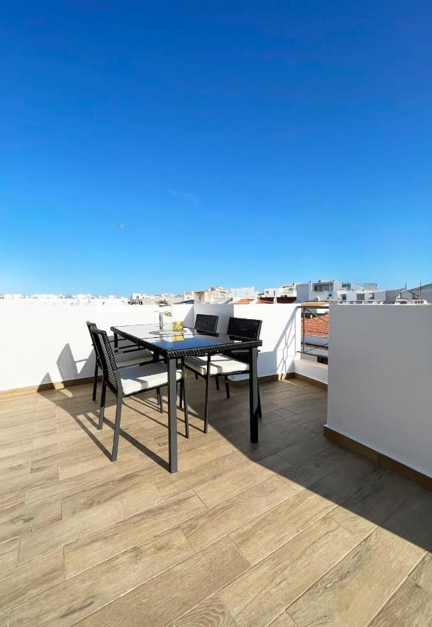 Sun Waves Beach Apartment Portimão Esterno foto