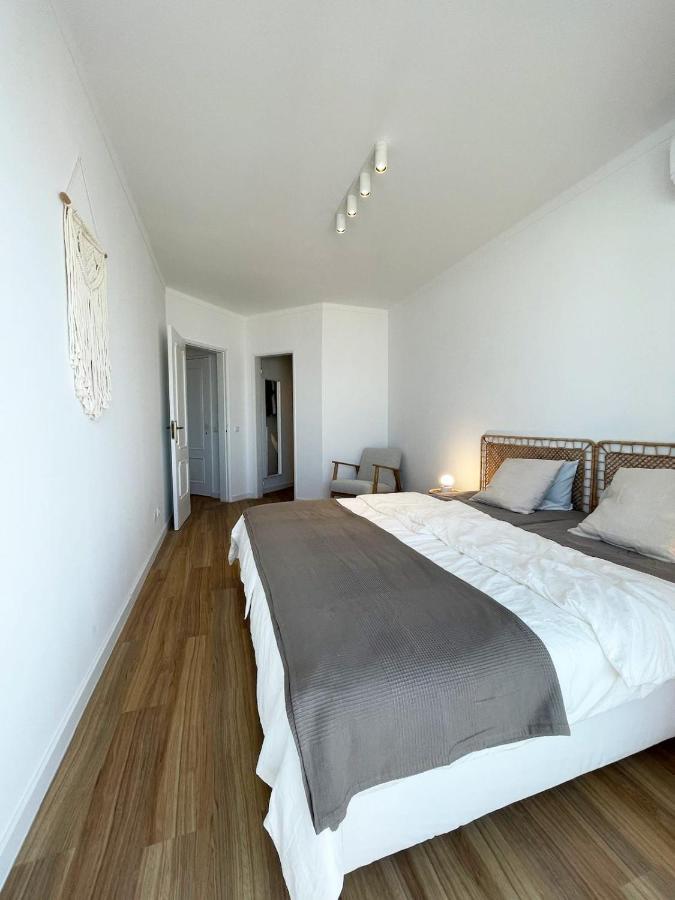 Sun Waves Beach Apartment Portimão Esterno foto