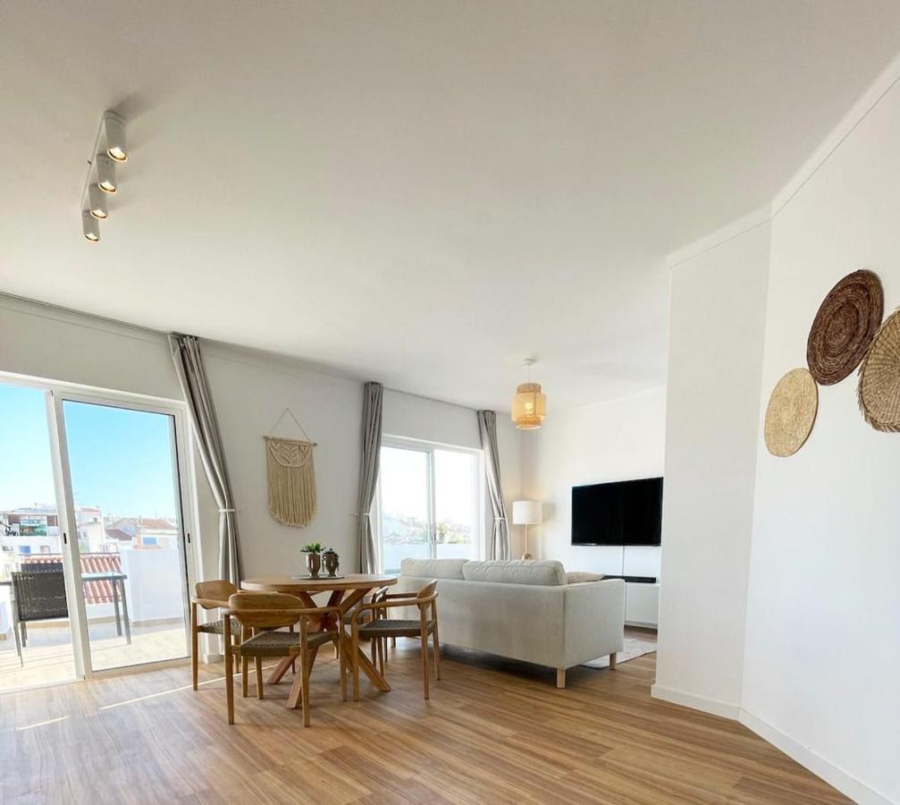 Sun Waves Beach Apartment Portimão Esterno foto